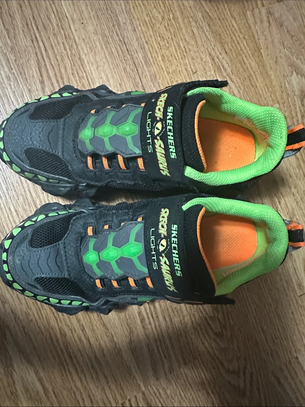 Skechers Kids Black, Green & Orange Light-Up Dino Sneakers Skechasaurus